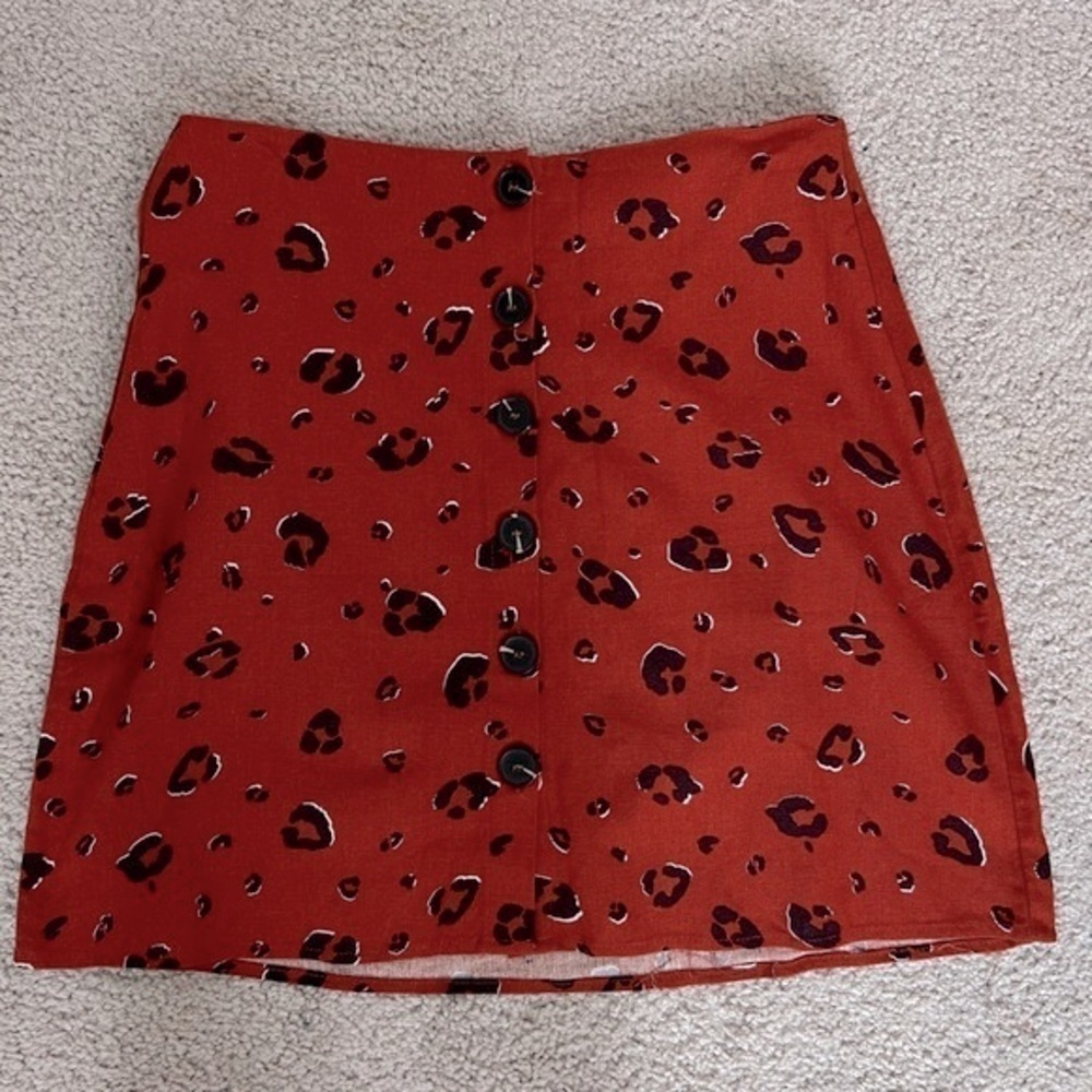 𝅺cotton On Women’s Burnt Orange Cheetah Skirt Size‎ Small